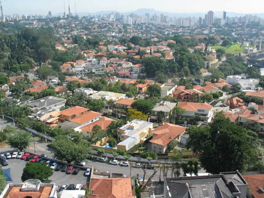 sao paulo-1407-2 - Tempo instável em São Paulo: frente fria e ciclone no radar