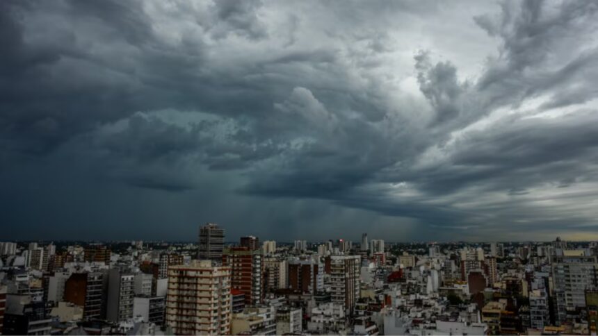 a-que-hora-puede-llover-este-viernes-13-de-junio-en-buenos-aires-segun-el-servicio-meteorologico-nacional-foto-adobe-stock-UVHC2HLZARGXTALOI5C7C3O3O4 - El clima en Argentina: probabilidad de lluvia hoy en Buenos Aires